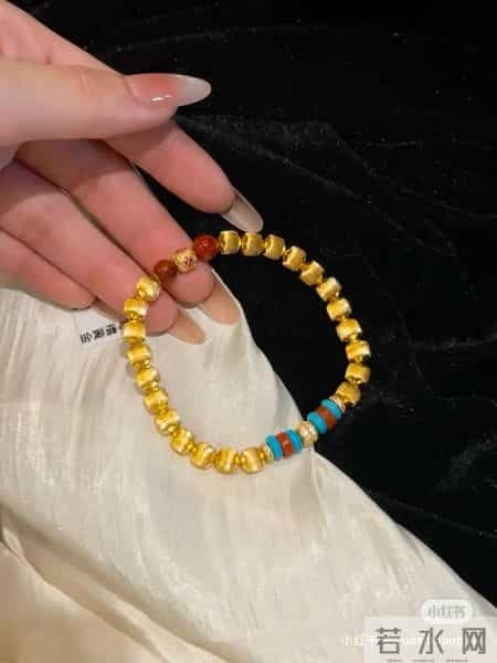 好爱的黄金饰品呀